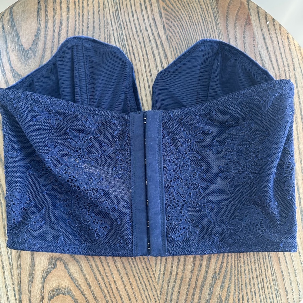 NWT Victoria's Secret Navy Velvet Lace Bandeau Bra